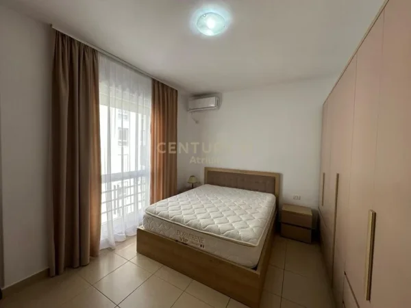 Tirane, jepet me qera apartament 1+1 Kati 4, 70 m² 600 € 