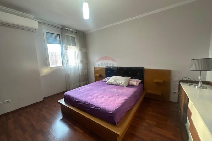 Tirane, shitet apartament 3+1 Kati 3, 299.000 € (Rruga Him Kolli, Tiranë)