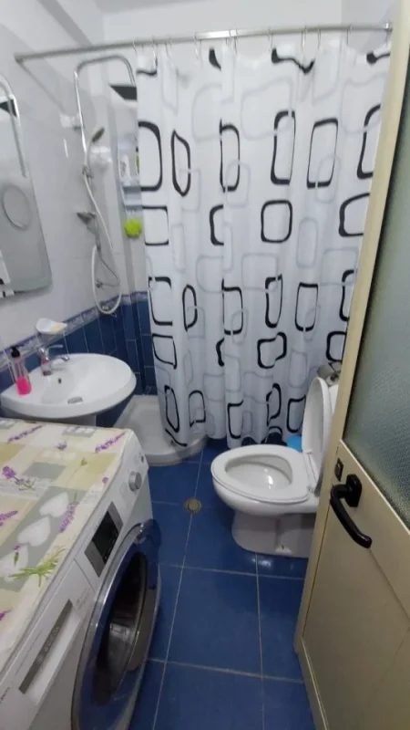 Durres, jepet me qera apartament 1+1+Ballkon Kati 1, 60 m² 400 € 
