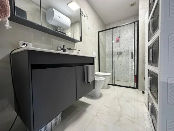 Tirane, shitet apartament 3+1+2+Depo+Indoor Closet+Ballkon , 139 m² 300.000 € (Fiori Di Bosco)