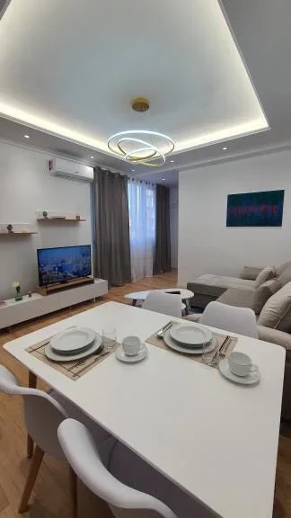 Tirane, jepet me qera apartament 1+1 Kati 6, 65 m² 550 € (Universiteti Logos ,Zogu i Zi)