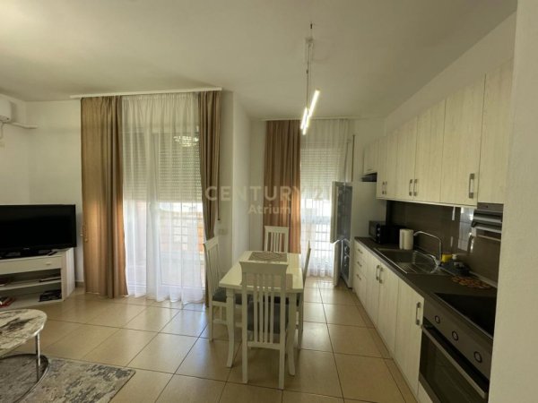 Tirane, jepet me qera apartament 1+1 Kati 5, 70 m² 600 € (Shkolla e Baletit)