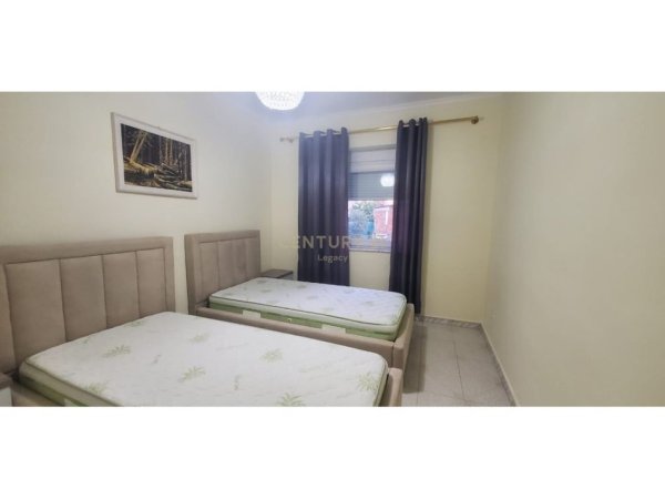 Tirane, jepet me qera apartament 2+1 Kati 2, 80 m² 700 € (Rr . Fortuzi)