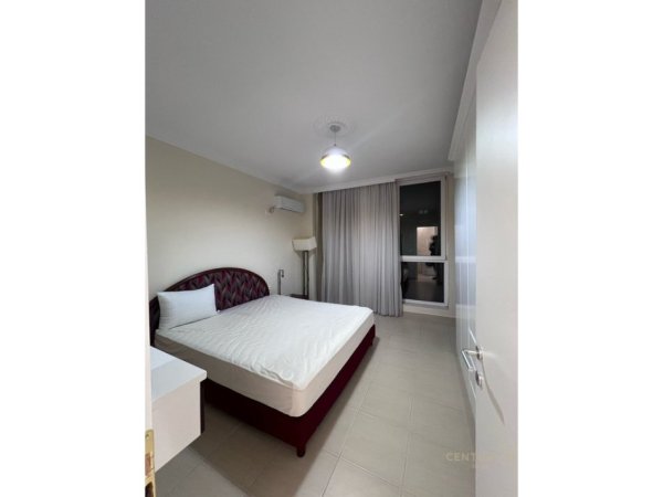 Tirane, jepet me qera apartament 2+1+Aneks+Ballkon Kati 6, 116 m² 700 € (Bulevardi i Ri)