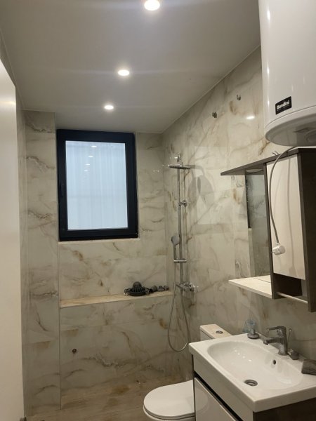 Tirane, jepet me qera dyqan Kati 0, 50 m² 700 € (Rruga Mihal Popu)