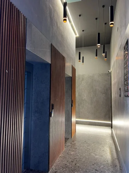 Tirane, jepet me qera apartament 2+1 Kati 3, 100 m² 800 € 