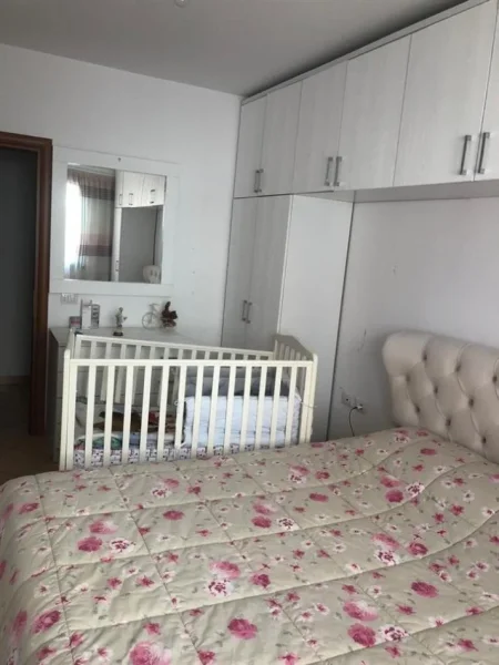 Tirane, jepet me qera apartament 2+1 Kati 2, 110 m² 550 € (Big Market 5 Maji)