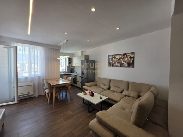 Tirane, jepet me qera apartament 2+1 Kati 7, 90 m² 1.000 € (Rruga mine peza)