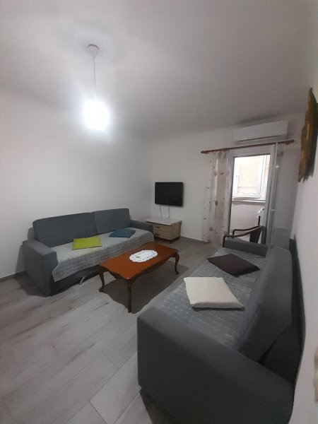 Tirane, jepet me qera apartament 1+1 Kati 5, 70 m² 550 € (Pranë Viva Market, Don Bosko, Tiranë)
