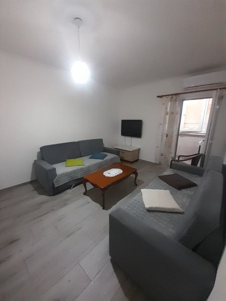 Tirane, jepet me qera apartament 1+1 Kati 5, 70 m² 550 € (Pranë Viva Market, Don Bosko, Tiranë)