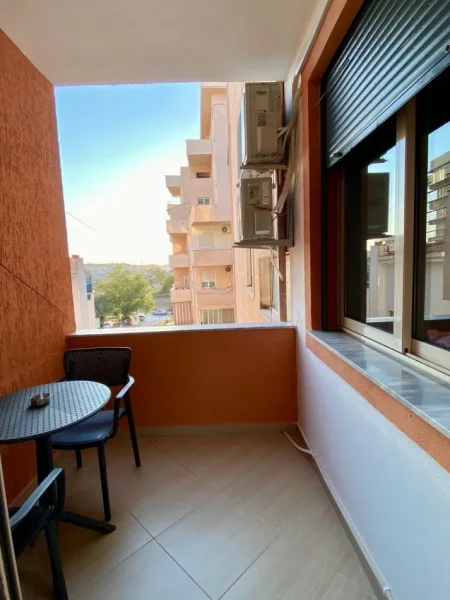 Durres, jepet me qera apartament ne plazh 2+1+Ballkon Kati 3, 85 m² 380 € (Ura e Dajalni, Lagjia 13 plazh Durres)