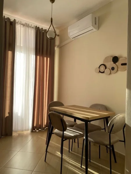 Durres, jepet me qera apartament ne plazh 2+1+Ballkon Kati 3, 85 m² 380 € (Ura e Dajalni, Lagjia 13 plazh Durres)