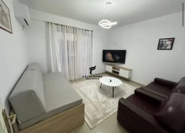 Tirane, jepet me qera apartament 1+1+Ballkon Kati 4, 70 m² 500 € (ASTIR)