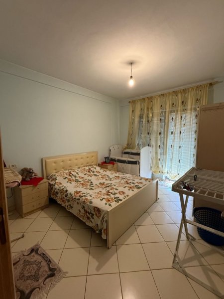 Tirane, jepet me qera 2+1 Kati 9, 90 m² 480 € 