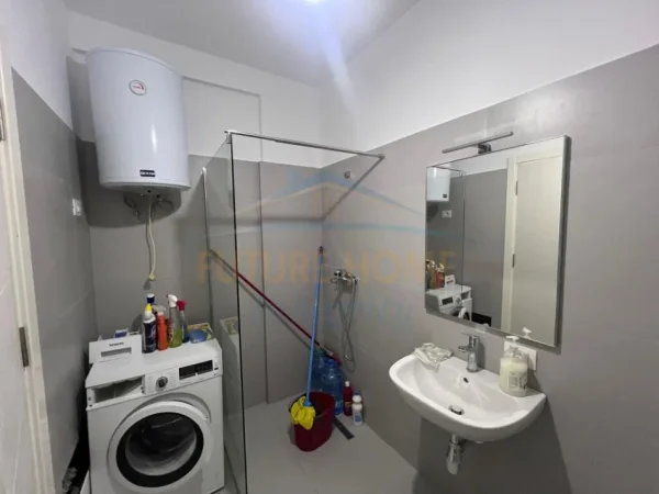 Tirane, jepet me qera apartament 1+1 Kati 2, 60 m² 500 € (ASL 2)