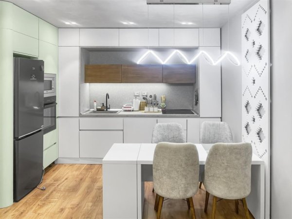 Tirane, jepet me qera apartament 1+1+Ballkon , 71 m² 1.100 € 