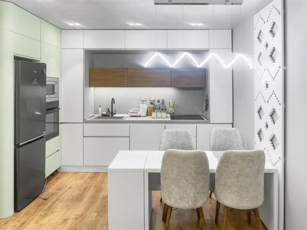 Tirane, jepet me qera apartament 1+1+Ballkon , 71 m² 1.100 € 