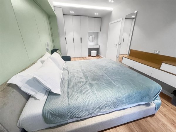 Tirane, jepet me qera apartament 1+1+Ballkon , 71 m² 1.100 € 