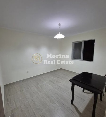 Tirane, jepet me qera apartament 1+1 Kati 4, 53 m² 400 € (Ali Demi, Shkolla 1 Maj)