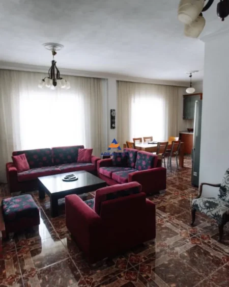 Tirane, jepet me qera apartament 3+1+Ballkon Kati 3, 150 m² 550 € (5 MAJ, CONCORD CENTER)