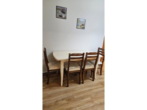 Tirane, jepet me qera apartament 2+1+Ballkon Kati 1, 64 m² 650 € (Rruga Frosina Plaku)