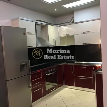 Tirane, jepet me qera apartament 1+1+Ballkon Kati 7, 67 m² 420 € (Yzberisht)