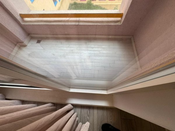 Tirane, jepet me qera apartament 1+1 Kati 4, 400 € 