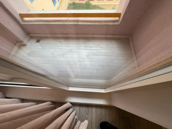 Tirane, jepet me qera apartament 1+1 Kati 4, 400 € 