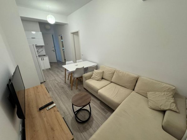 Tirane, jepet me qera apartament 1+1 Kati 4, 400 € 