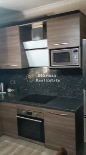 Tirane, jepet me qera apartament 1+1+Aneks Kati 1, 80 m² 400 € (Laprake)