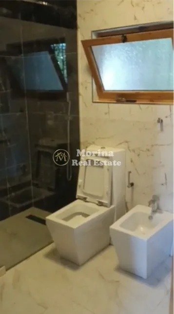 Tirane, jepet me qera apartament 1+1+Aneks Kati 1, 80 m² 400 € (Laprake)