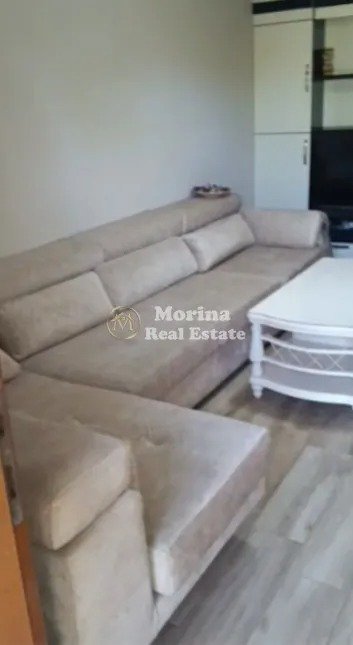 Tirane, jepet me qera apartament 1+1+Aneks Kati 1, 80 m² 400 € (Laprake)