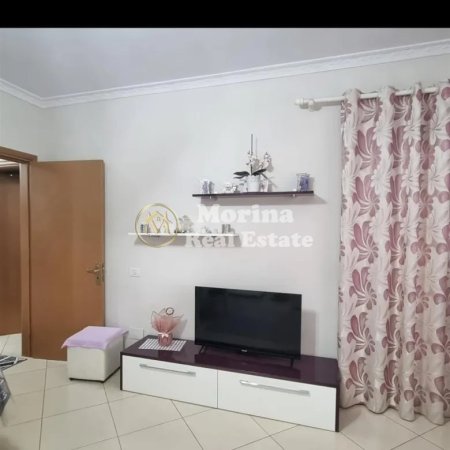 Tirane, jepet me qera apartament 2+1 Kati 4, 70 m² 450 € (Yzberisht)