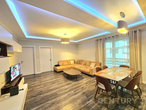 Tirane, jepet me qera apartament 2+1+Ballkon Kati 4, 1.200 m² 1.200 € 