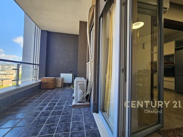 Tirane, jepet me qera apartament 3+1+Aneks+Ballkon Kati 5, 159 m² 750 € (Xhamlliku)