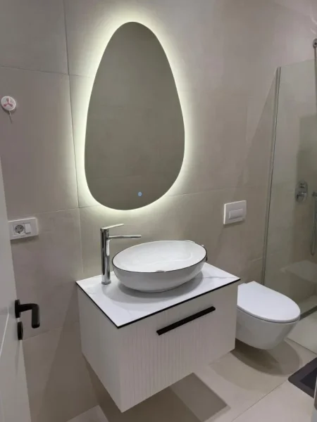 Tirane, jepet me qera apartament 1+1 Kati 5, 700 € 