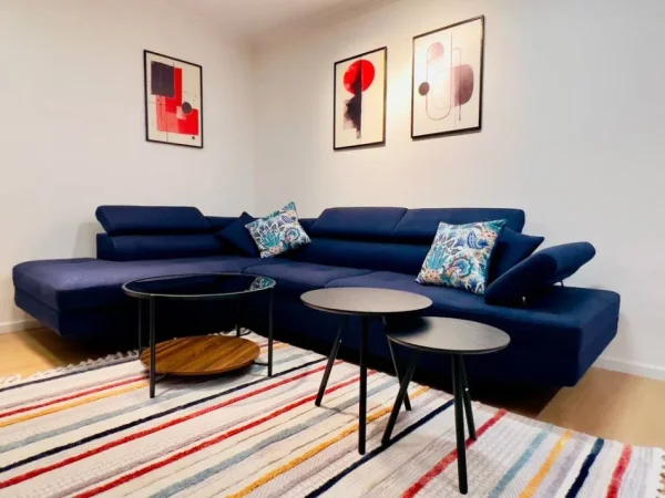 Tirane, jepet me qera apartament 2+1+Aneks+Ballkon Kati 5, 120 m² 1.180 € (Stadiumi Dinamo)