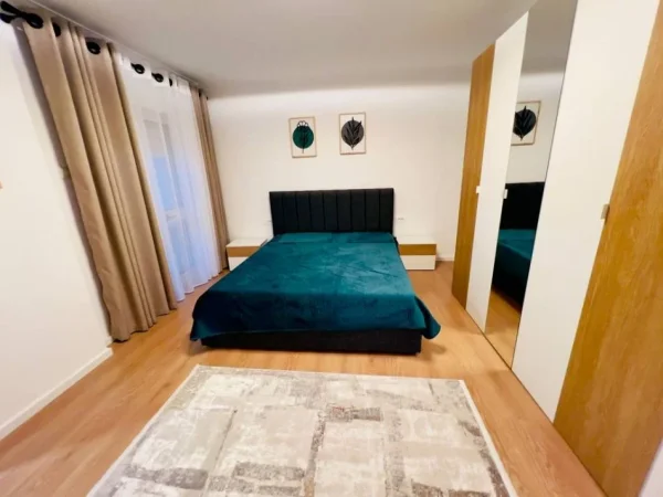 Tirane, jepet me qera apartament 2+1+Aneks+Ballkon Kati 5, 120 m² 1.180 € (Stadiumi Dinamo)