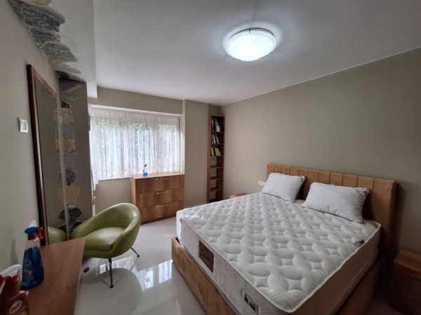 Tirane, jepet me qera apartament 2+1 Kati 2, 70 m² 800 € (Sheshi Willson)