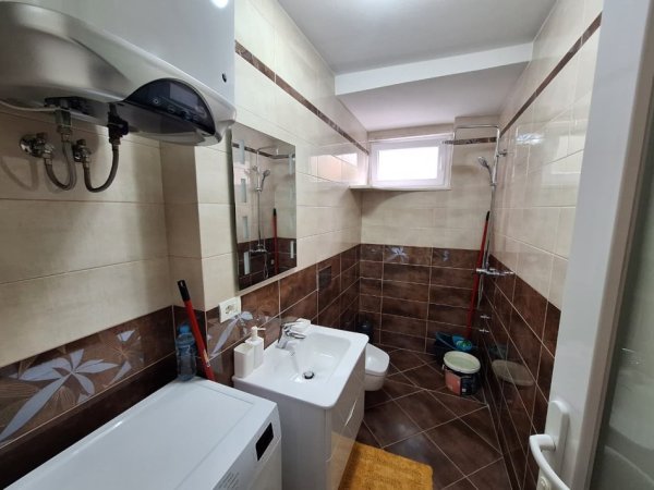 Tirane, jepet me qera apartament 2+1 Kati 2, 70 m² 800 € (Sheshi Willson)