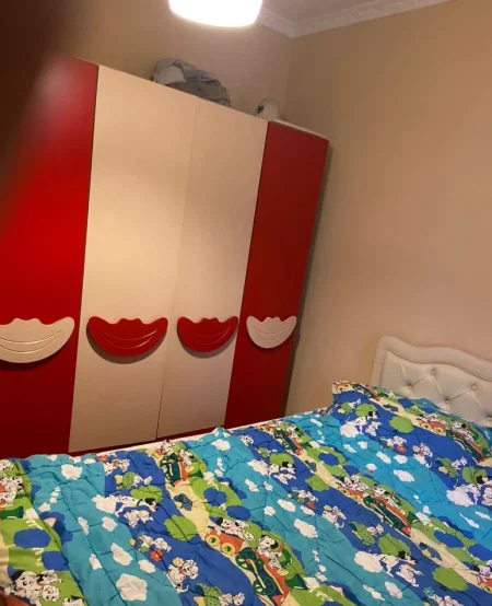 Tirane, jepet me qera apartament 2+1 Kati 5, 600 € 