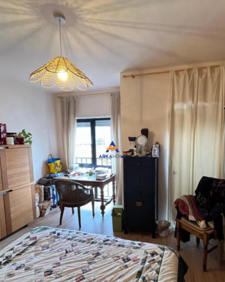 Tirane, shitet apartament 2+1 Kati 8, 91 m² 205.000 € (RRUGA GJON BUZUKU,PRANE VILA GOLD, SELVIA)