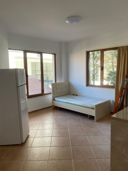 Tirane, jepet me qera apartament 3+1 Kati 1, 600 € 