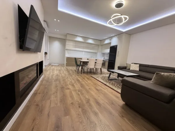 Tirane, jepet me qera apartament 2+1+Ballkon Kati 13, 112 m² 800 € (Rr. Arben Broci te kthesa e Kamzes)