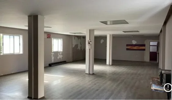 Tirane, jepet me qera magazine Kati 2, 155 m² 800 € (Rruga Beniamin Kruta)