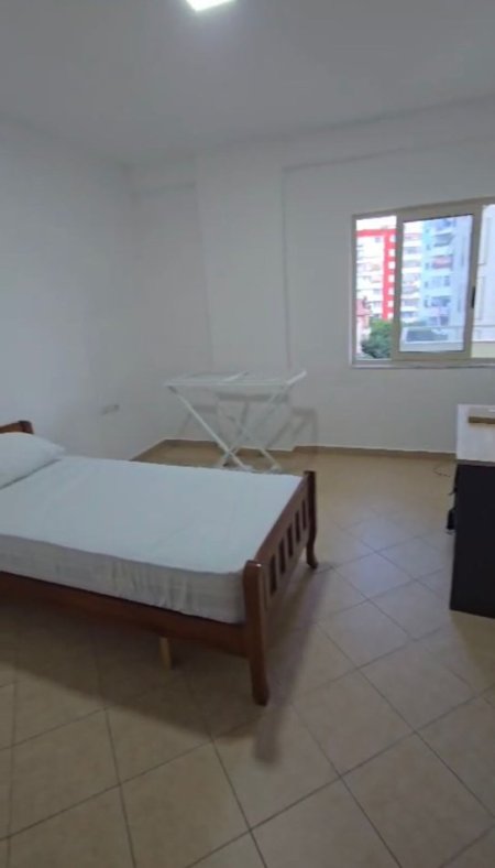 jepet me qera 3+1+Ballkon Kati 3, 120 m² 600 € (Don Bosko, pranë Viva Market)