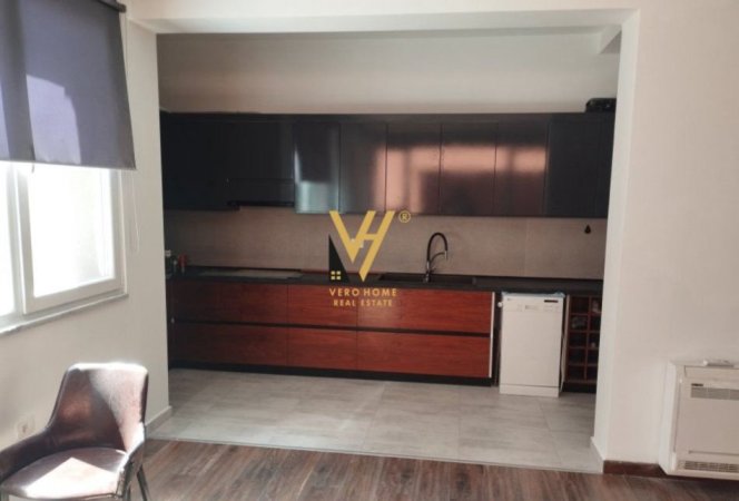 Tirane, jepet me qera apartament 3+1+Ballkon Kati 8, 146 m² 255.000 € (YZBERISHT)