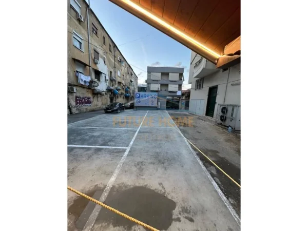 Tirane, shitet toke , 156 m² 280.000 € (RRUGA BARDHYL)