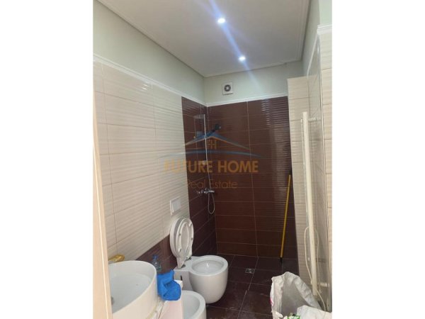 Tirane, jepet me qera apartament 1+1 Kati 3, 55 m² 400 € (Unaza e Re, Tiranë.)