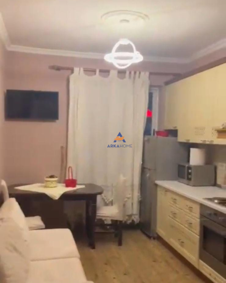 Tirane, jepet me qera apartament 2+1 Kati 3, 74 m² 650 € (RRETHRROTULLIMI I ZOGUT TE ZI)